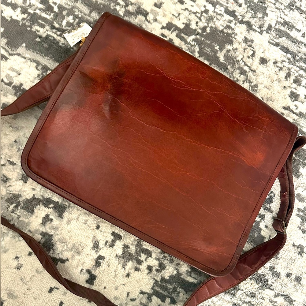 RUSTIC TOWN 15 inch Vintage Crossbody Genuine Leather Laptop Messenger Bag